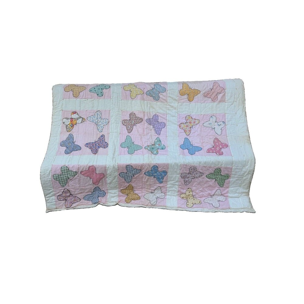 Vtg 1940’s? Hand-sewn appliqué & Embroidered Butterfly Quilt 64” X 77” Pastels